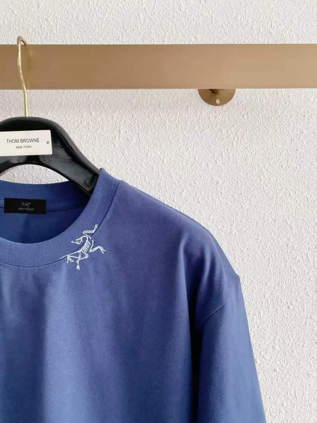 Arc’ter/ logo + New Arrival ， ， ， ， T Same Style。 :Black White Blue Gray Size:S（90-130 ） M（125-140 ） L（135-160 ） XL（160-180 ） XXL（180 ）